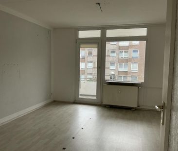 gemütliche 3,5 Zimmerwohnung mit 2 Balkonen - Foto 1