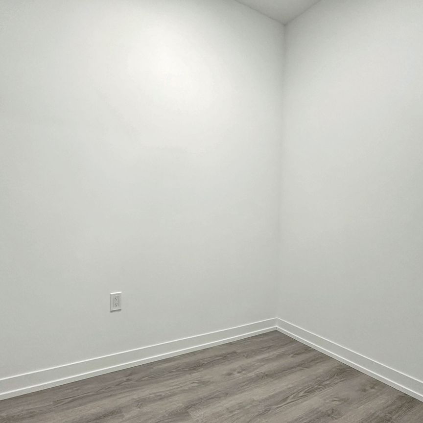 For Lease - 8 Interchange Way Unit# 1915, Vaughan, Ontario - Photo 1