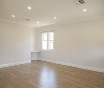 Functional Family Home - Photo 4