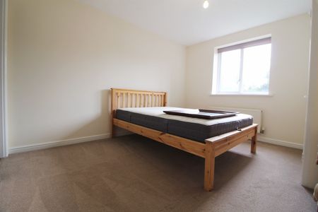 Shelley Court, Reading, RG1 5DG - Photo 2