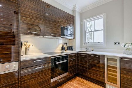 Garden House, Kensington Gardens Square, Bayswater, London, W2 - Photo 5