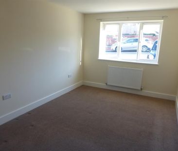 ArronsCourt, Wilnecote, TAMWORTH - Photo 2