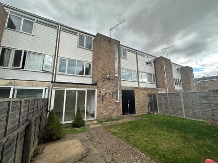 St. Johns Close, Bury St. Edmunds, Mildenhall - Photo 5