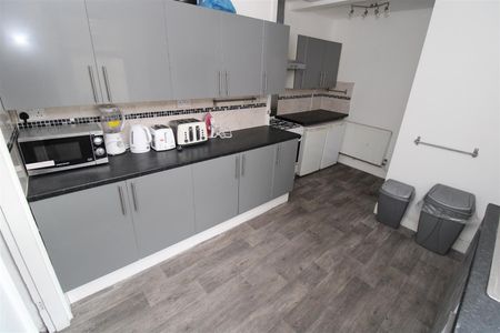 Room For Rent John Street, Pontypridd - Photo 3