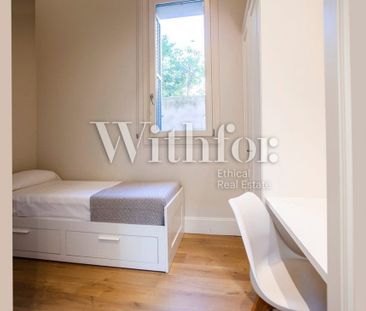 Barcelona, Catalonia 08017 - Photo 2