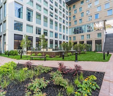 530 Rue St Hubert, Montréal (Ville-Marie), QC H2Y - Photo 4