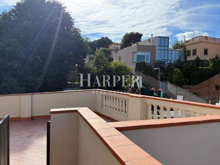 2 room luxury penthouse for rent in Barcelona, Spain - Photo 4