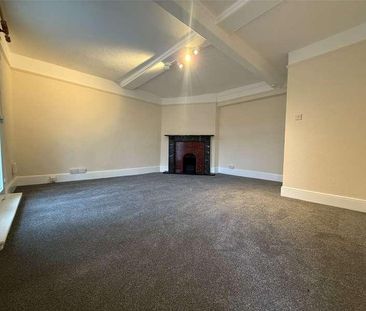 High Street, Crediton, Devon, EX17 - Photo 6