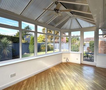 2 bedroom bungalow to rent - Photo 1