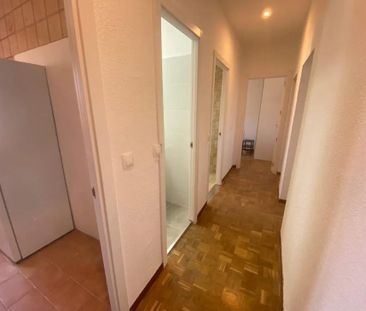 Calle del Hornero, Madrid, Community of Madrid 28019 - Photo 2