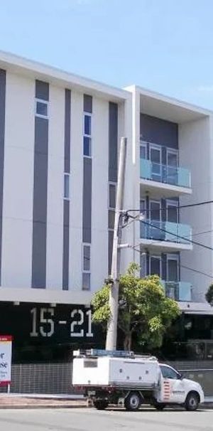 Great location, comfortable living in Box Hill - Photo 2