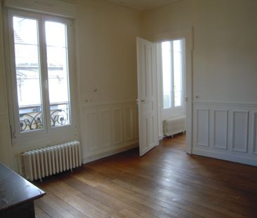 Appartement RUE VICTOR ROGELET - Photo 3