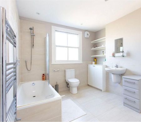 3 Bed Terraced House, Henshaw Street, SE17 - Photo 5