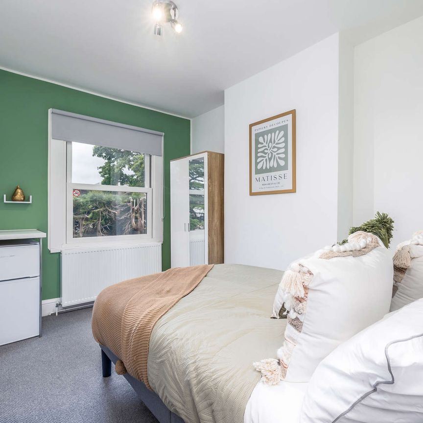 🏡 A Hidden Gem in Hinckley – Your New Home Base Awaits! - Photo 1