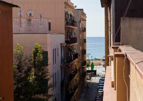 Modern, two bedroom apartment for rent, right by the beach