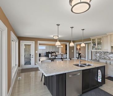 For Lease - 1065 North Service Road, Hamilton, Ontario - Photo 6