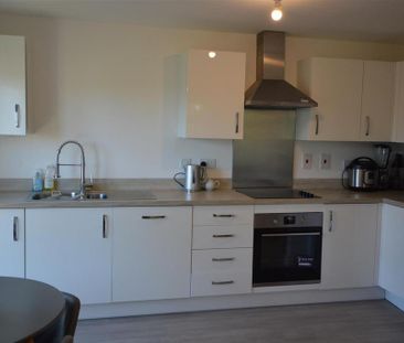 2 bedroom apartment to rent - Photo 6