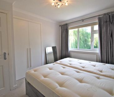 5 bedroom detached house to rent - Photo 2