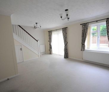 3 bedroom semi-detached house to rent - Photo 2