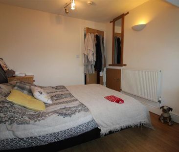 2 bedroom flat to rent - Photo 6