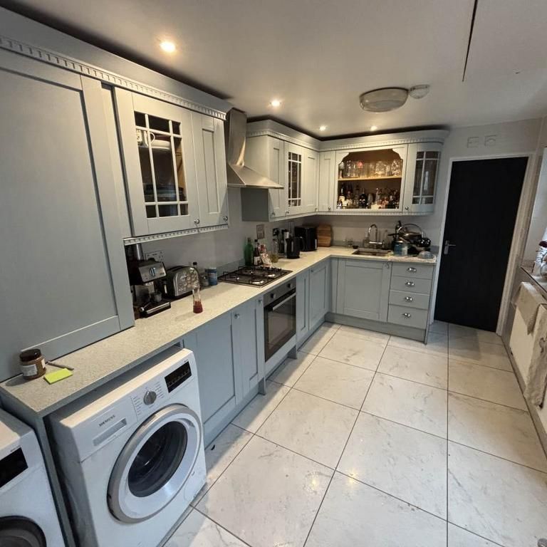 5 bedroom terraced house to rent - Photo 1