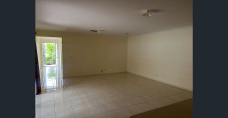 Convenient Location!! - Photo 4