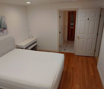 Furnished basement room suite - Photo 1