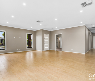 5 Sharpe Street, Cranbourne - Photo 2