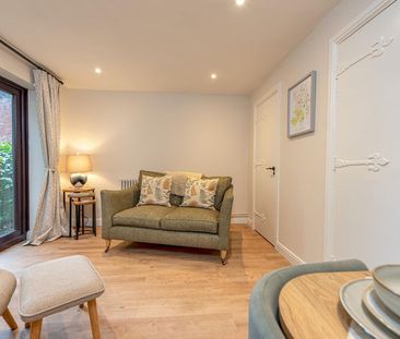 Jubilee Court - Photo 1