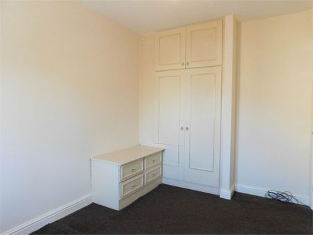 Campbell Close - Photo 3