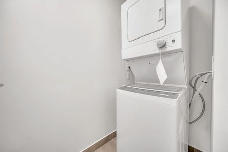 For Lease - 509 Dundas Street Unit# 317, Oakville, Ontario - Photo 4