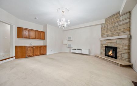 For Lease - 5278 Hilton Court, Mississauga, Ontario - Photo 3