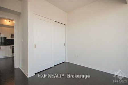 For Lease - 805 Carling Avenue Unit# 3702, Dows Lake - Civic Hospital and Area, Ontario - Photo 4