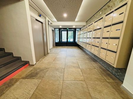 Appartement 1 pièce à Vandoeuvre-lès-Nancy - Photo 2