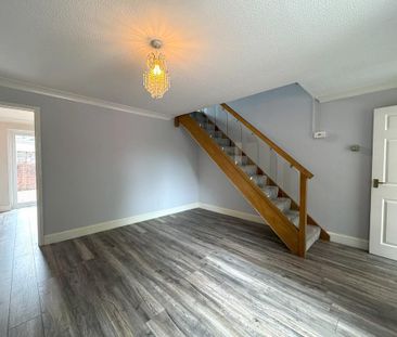 2 bedroom terraced house to rent - Photo 4
