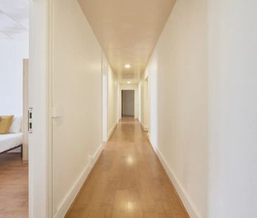 Room in a shared 6-bedroom apartment for rent in Lisbon, bills incl... - Foto 1