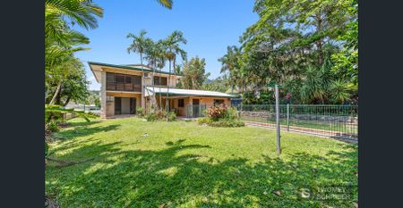 Wonderful Whitfield - Photo 3