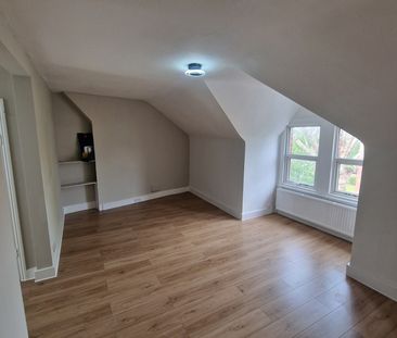 Studio Flat, Horn Lane, W3 - Photo 1