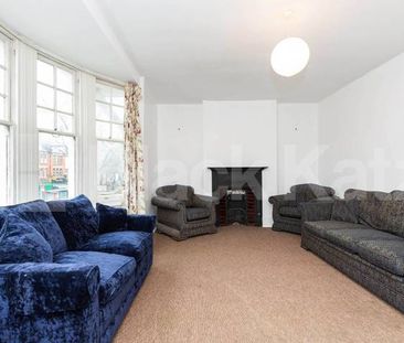 2 bedroom located only a short walk to Crouch End Broadway - Photo 4