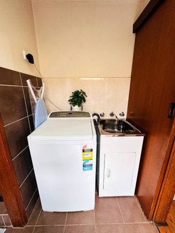 Strathfield South - Photo 3