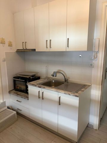 Studio/Γκαρσονιέρα για ενοικίαση Ιστορικό Κέντρο (Κομοτηνή) - Photo 4