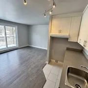 1 room apartment of 48m² in Quebec - Photo 2