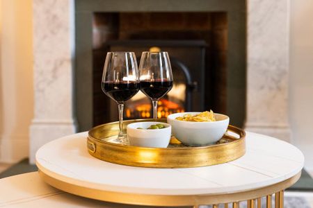 3 bedroom serviced apartment to rent - Photo 4