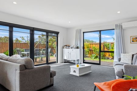 Modern Family Living in a Quiet Cul-de-Sac - Photo 3