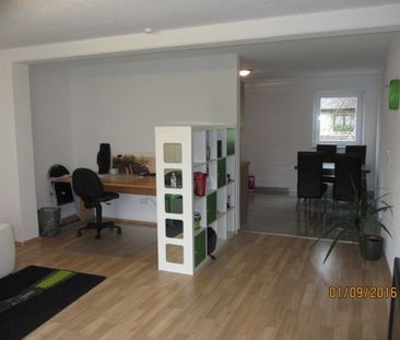 **Neuwertige Single-Wohnung in zentraler Lage** [ANFRAGEN BITTE SCH... - Photo 4