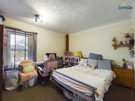 3 bedroom end of terrace house to rent - Photo 4