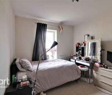 1 bedroom in a house share to rent - Photo 4