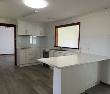 SPACIOUS LIVING - Photo 4