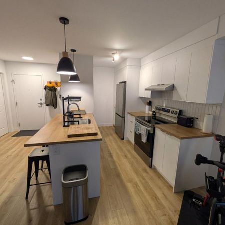 🏠 41⁄2 NEUF 2025 | Sans loyer jusqu'en juillet | Meubles offerts - Photo 3