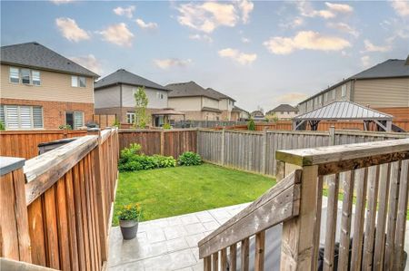 For Lease - 172 Westbank Trail, Hamilton, Ontario - Photo 2